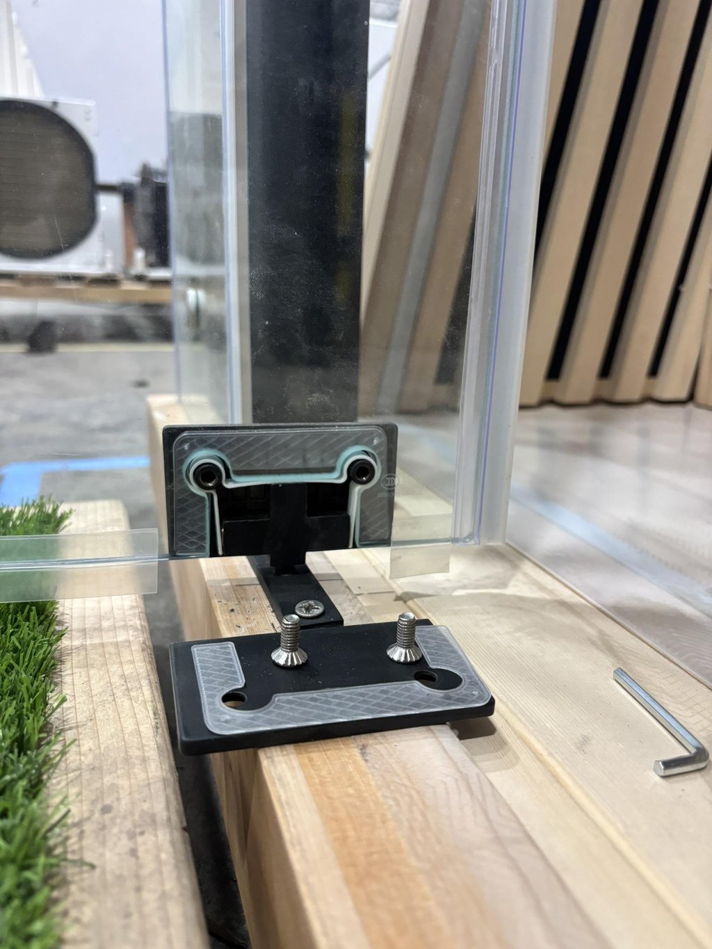 Glass door hinge adjustment step